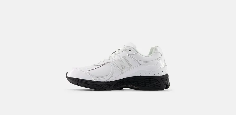 New Balance 2002R Leather Pack White (U2002RE)