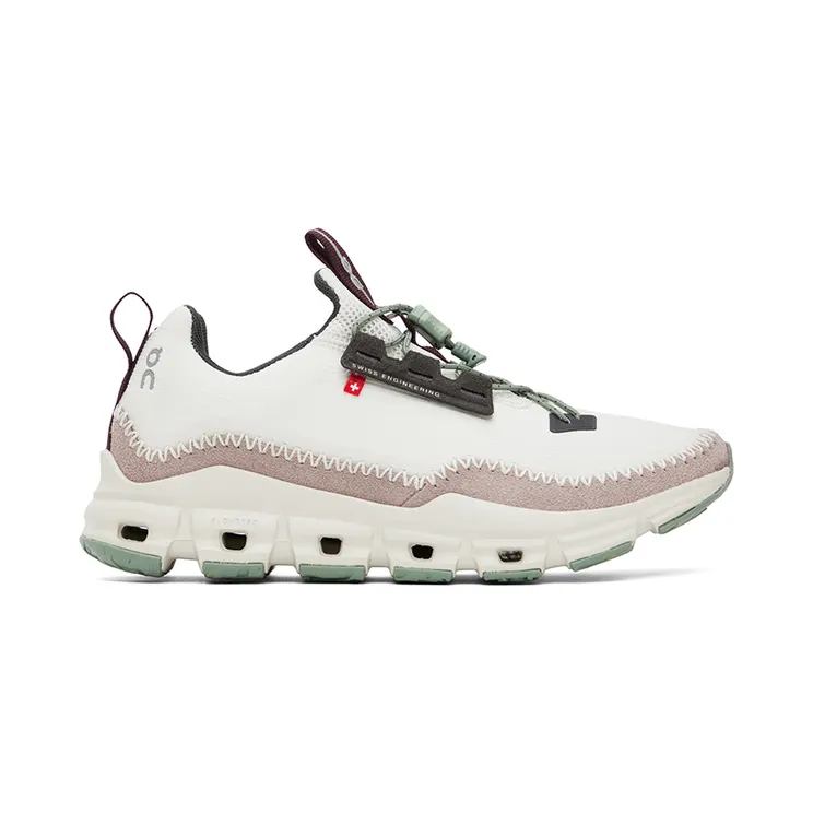 On White Cloudaway Sneakers (49.98469)