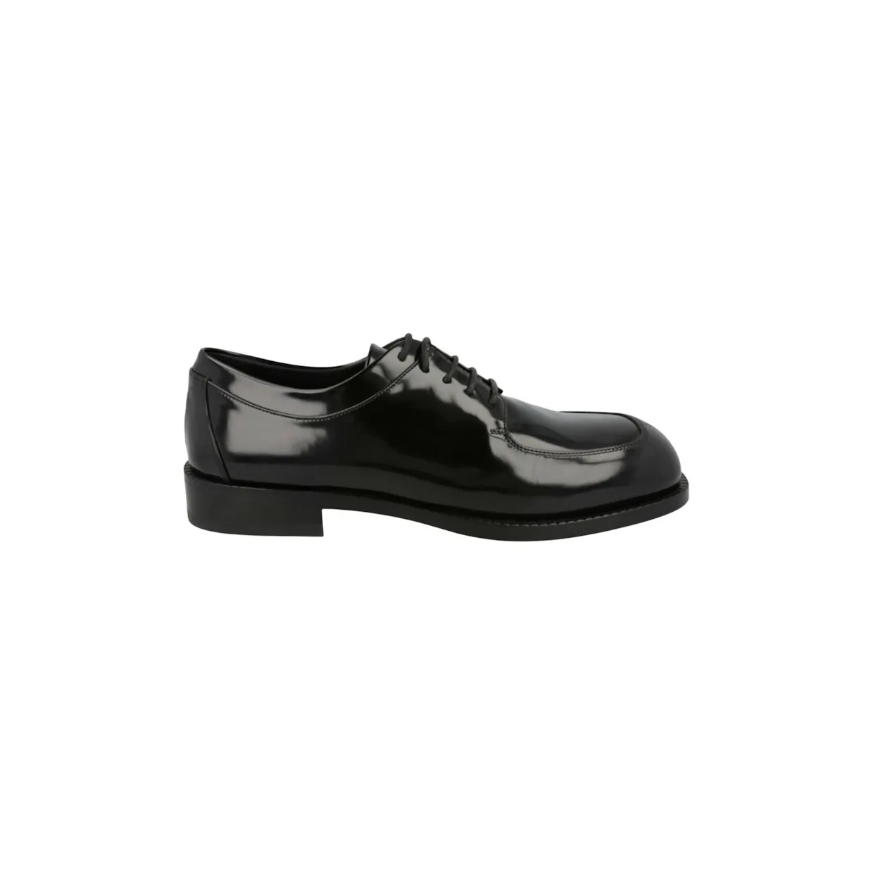 Ferragamo Patent Dinamic Lace-up Derby Shoes -Wide Width Black (027259-772459-2E)