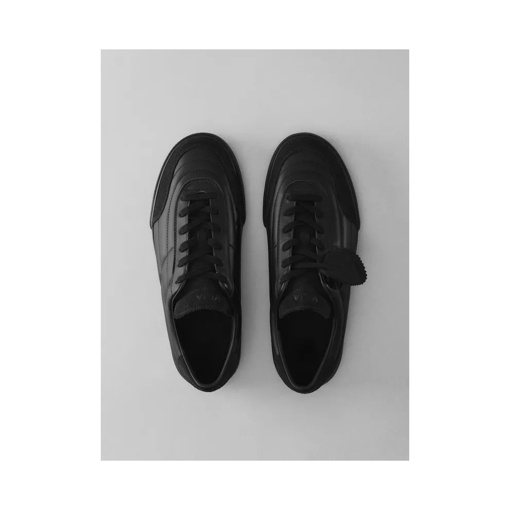 Veja X Arpenteur Panenka “Black” (UR0222345)