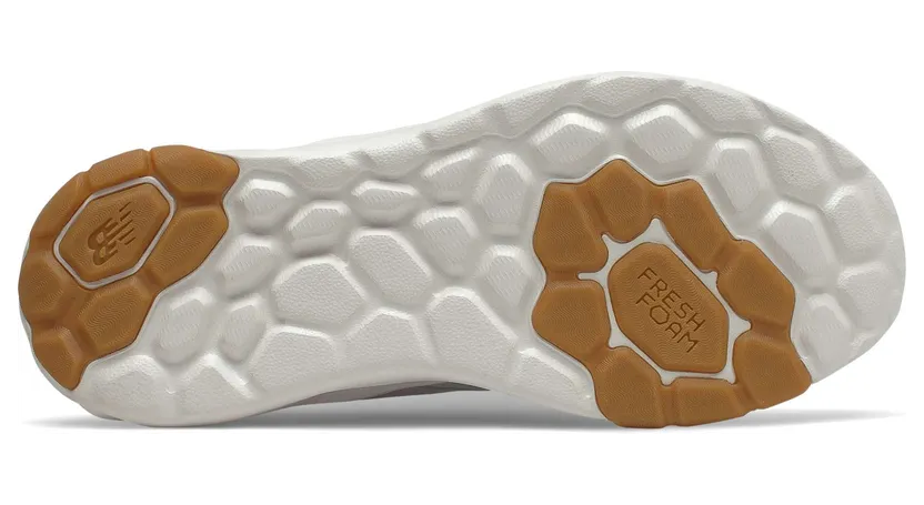 new-balance-sneaker WROAVLG2