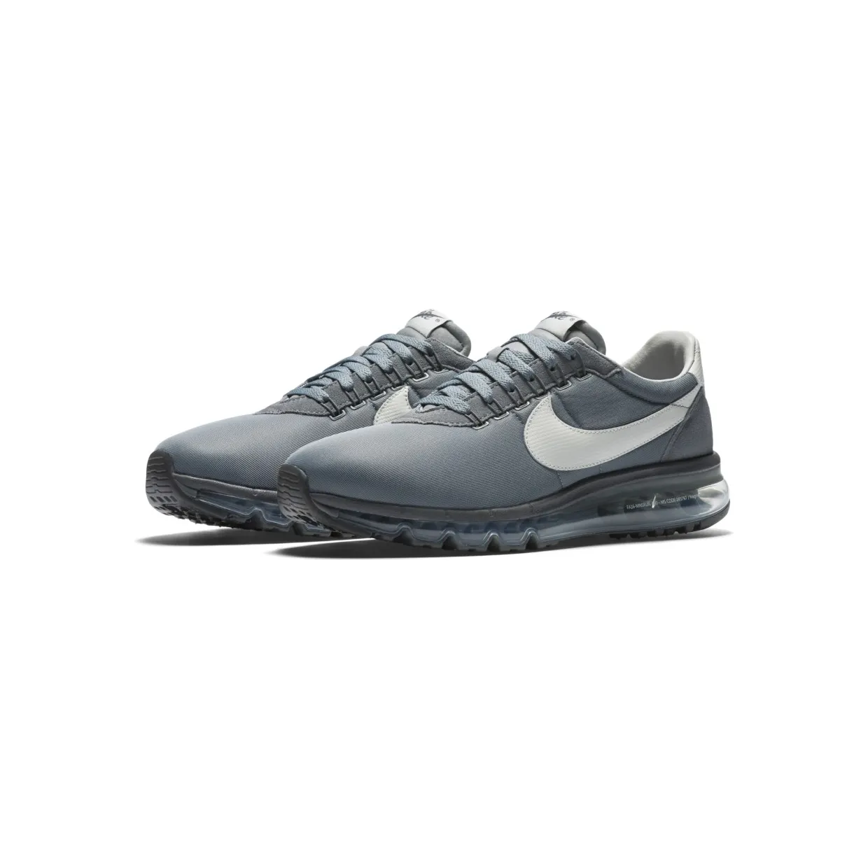 nike-air-max 885893-002