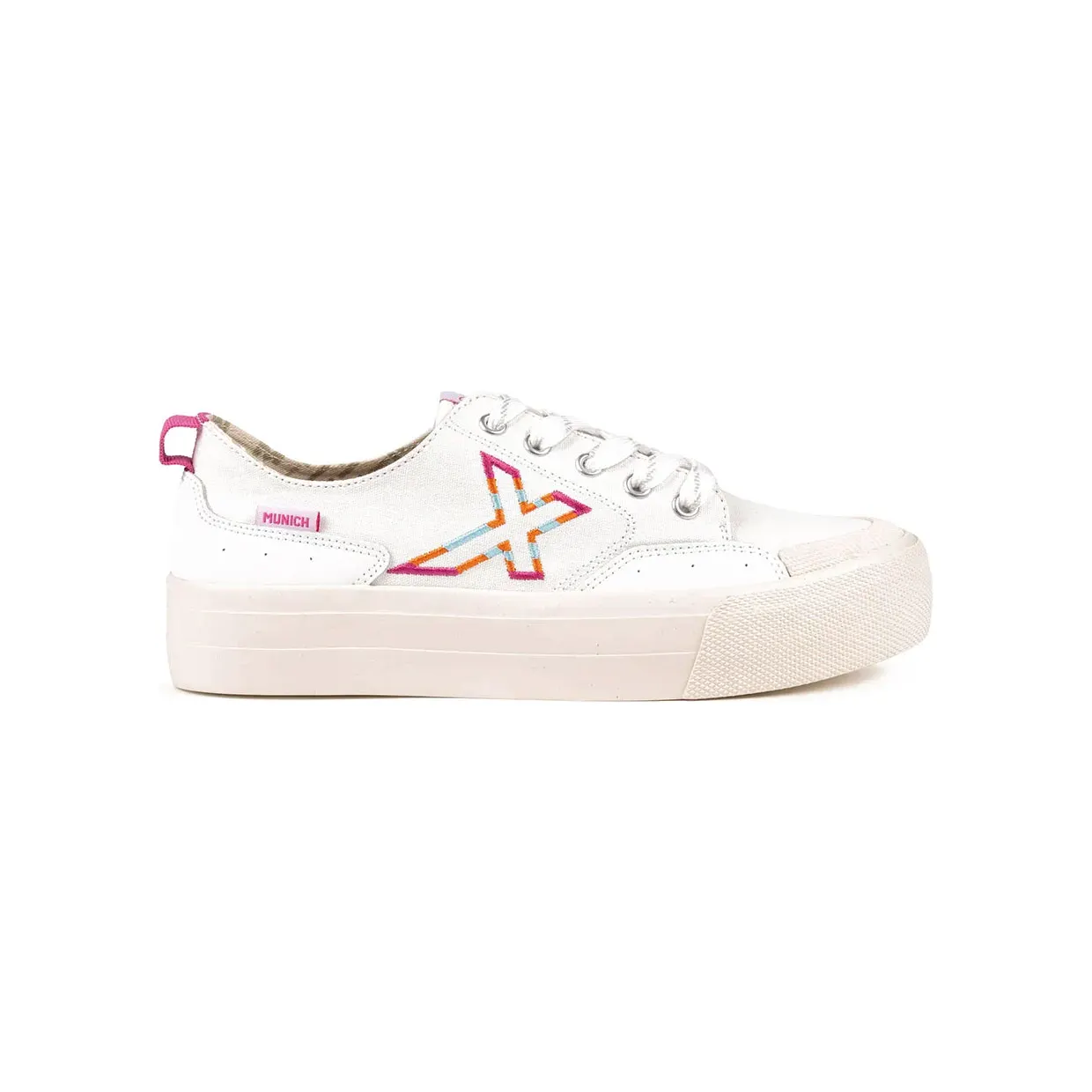 munich-sneaker 418800636