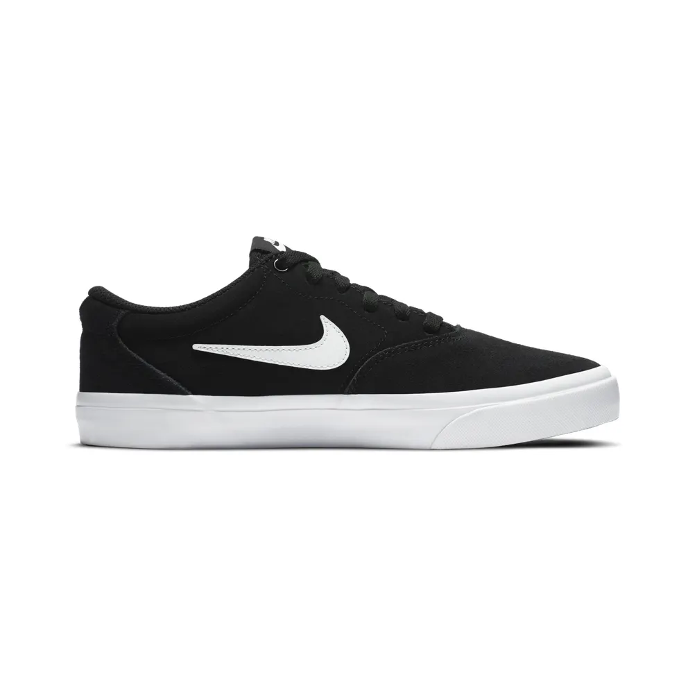 Nike SB Charge Suede “Black / White” (CQ2470-001)