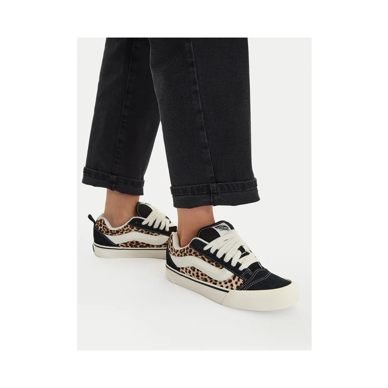 vans-knu-skool-2 VN000E9XYY61