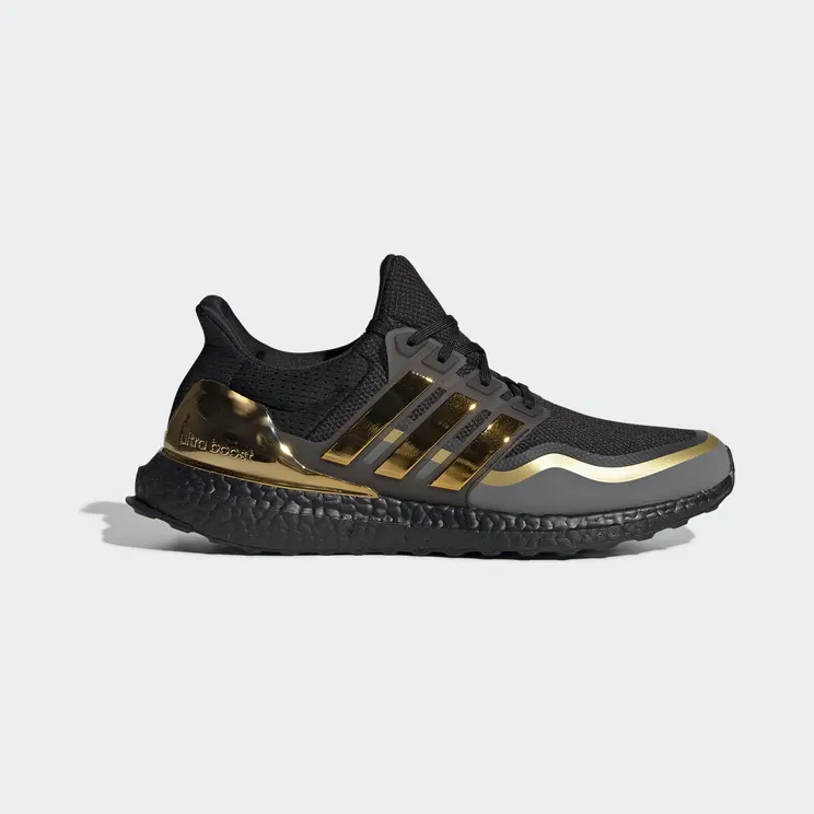 Adidas UltraBoost ‘Metallic Gold’ Core Black/Gold Metallic/Grey (EG8102)