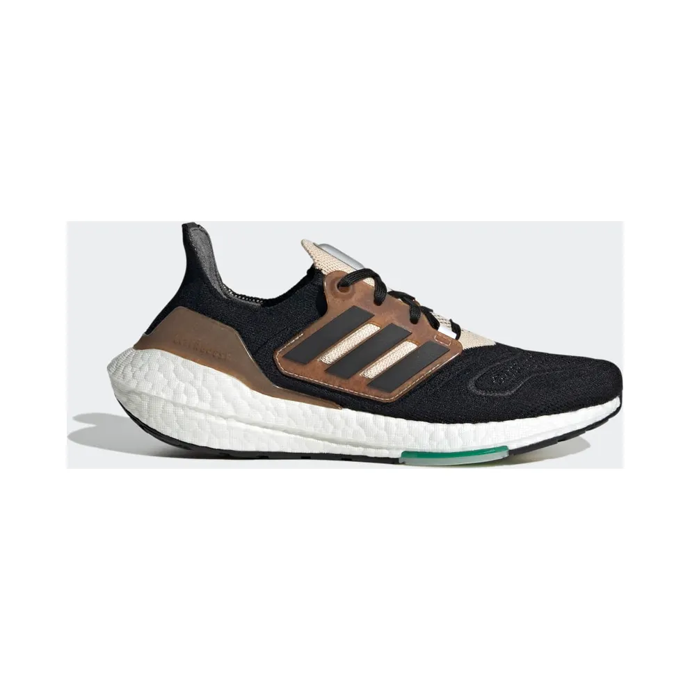 adidas Ultraboost 22 Made with Nature Laufschuh Core Black / Core Black / Wonder Taupe (HQ3540)