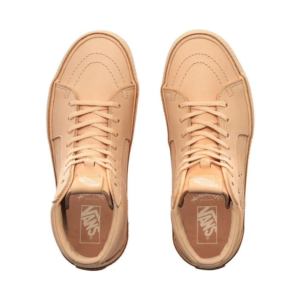Vans Sk8-Hi Vivienne Westwood Anglomania Postcard Letter/Veggie Tan (VN0A4BV6XKF)