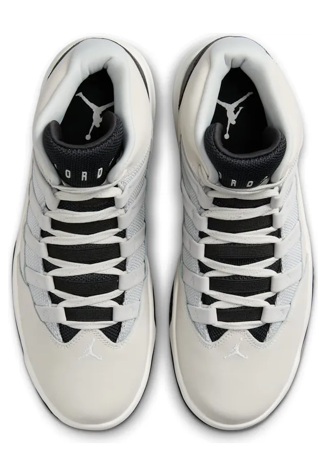 air-jordan-max-aura AQ9084-004