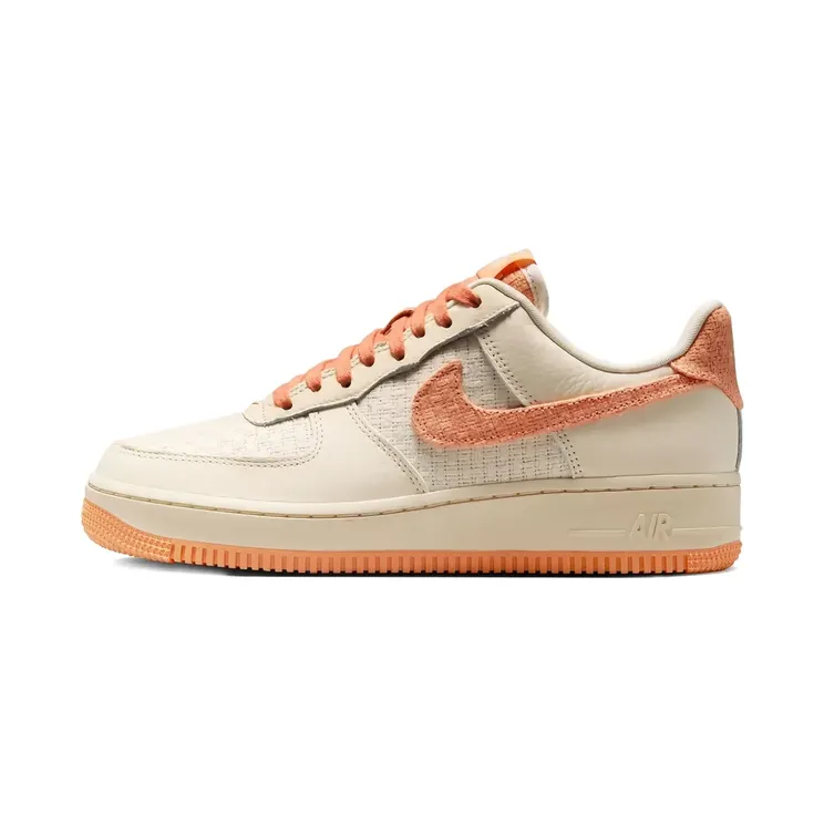 Nike Swoosh sneakers met textuur – Beige (IB7944)