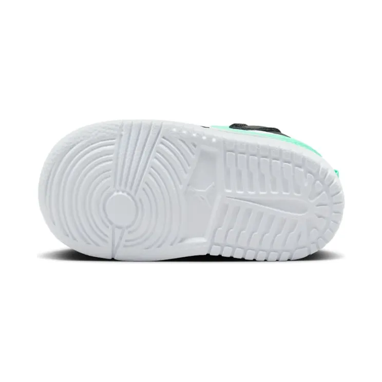 air-jordan-1 DR9747-131