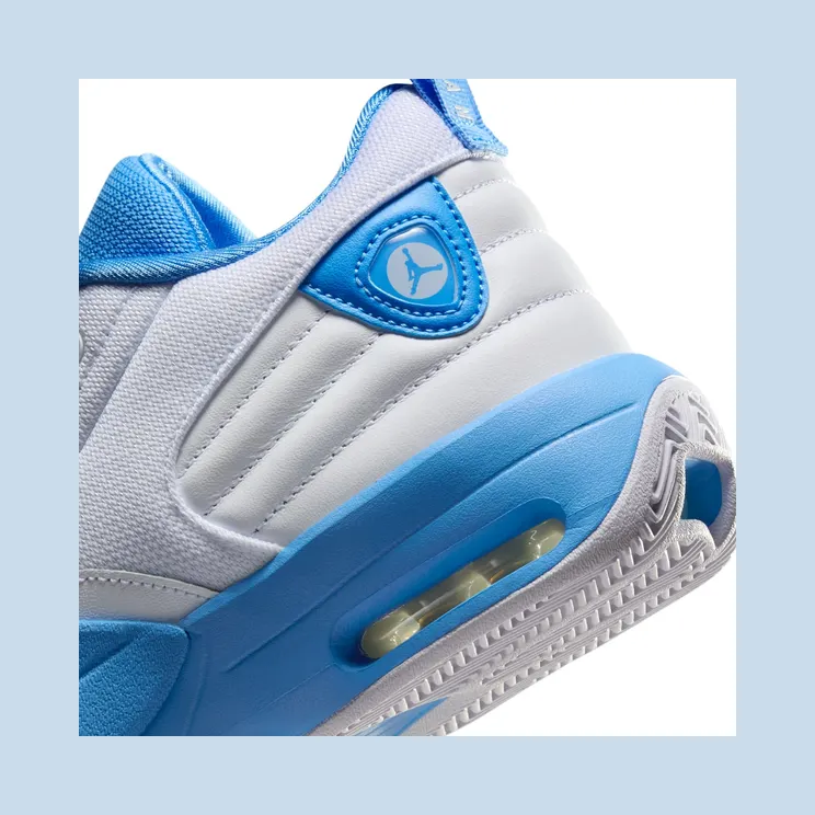 air-jordan-max-aura FQ7943-100