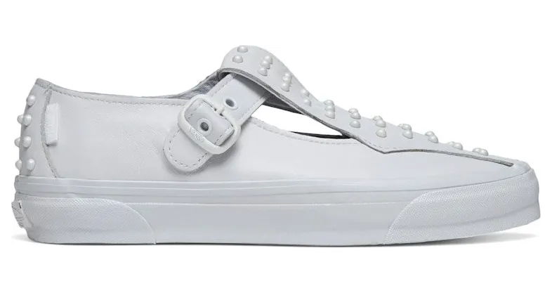 vans-style VN000D8ZCJA