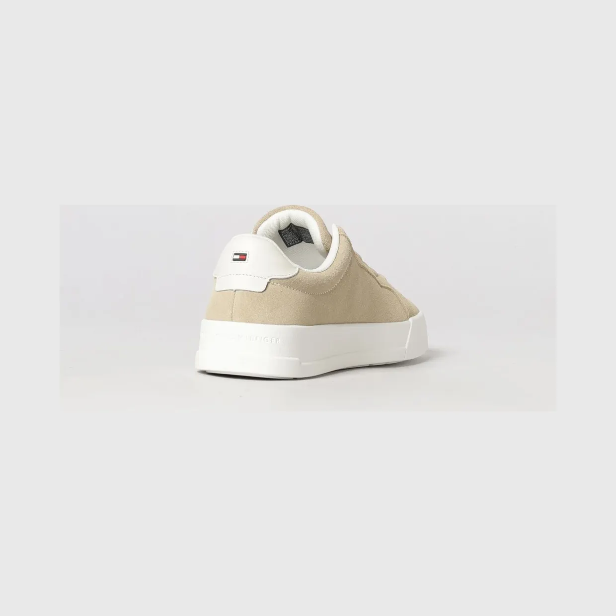 Tommy Hilfiger Suede Sneakers Beige (FM0FM05459RBT) (2)