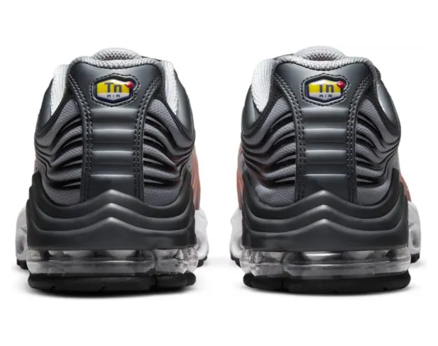 nike-air-max CZ1650-001