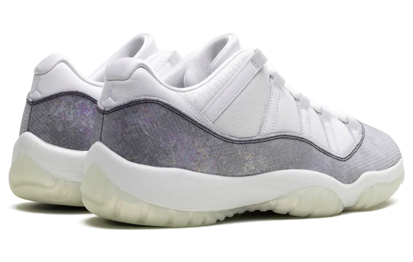 air-jordan-11 HQ7000-001