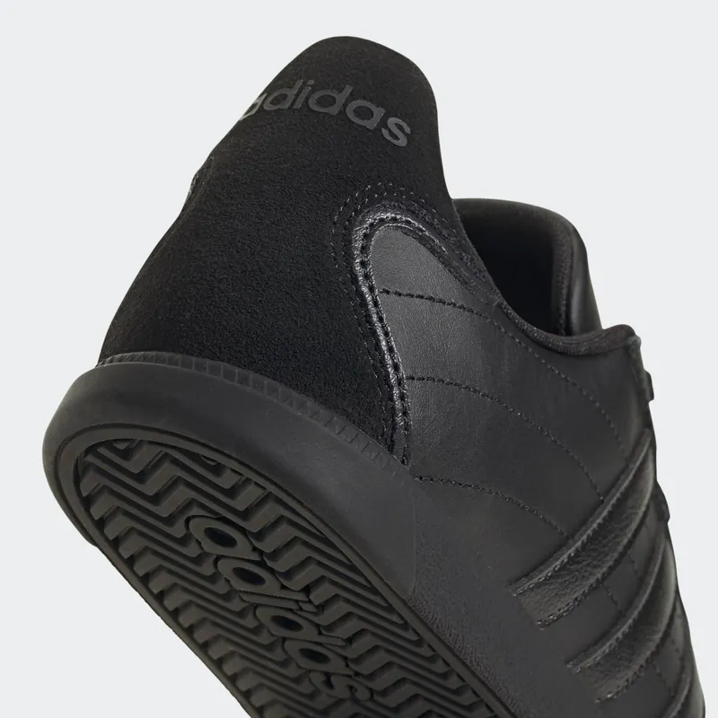 Adidas Okosu Core Black / Core Black / Cloud White (H02041)