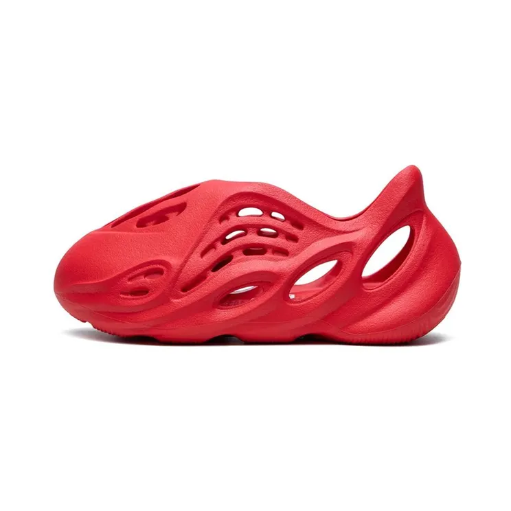 adidas Yeezy Foam RNNR Vermillion (Kids) (GX1136)
