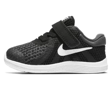 Nike Revolution 4 Schwarz (943304-006)