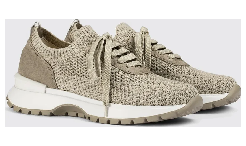 Doucal’s Crochet Knit and Suede Sneakers Beige (DD8765WHINPZ849SC05)