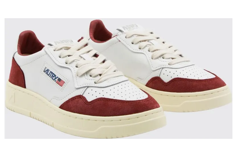 Autry Medalist Low Sneakers for in Leather and Suede with a Bicolor Design Burgundy (AULWFT20)