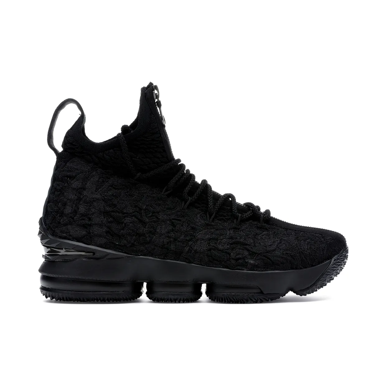 nike-lebron-15 AJ3936-001