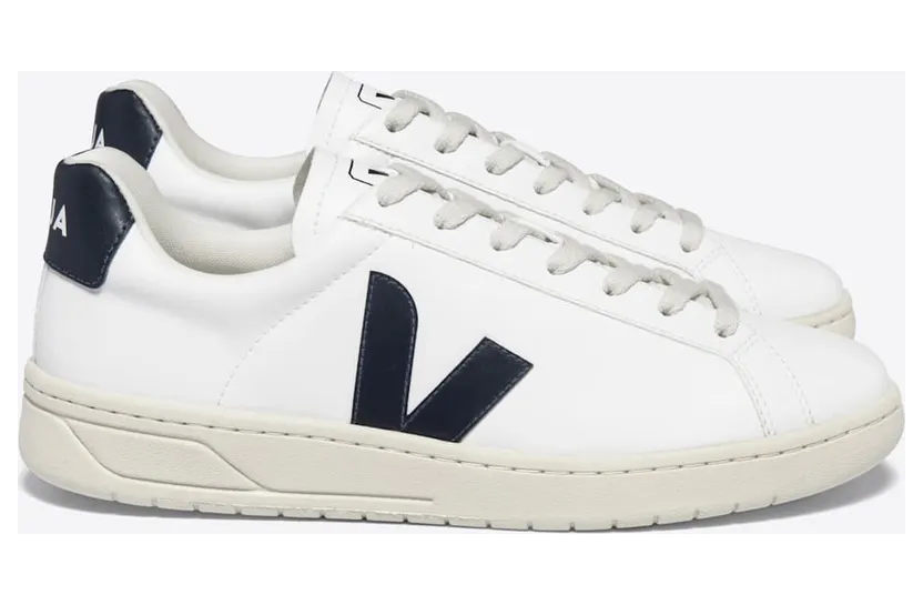 Veja Urca White / Navy (UC0703174A)