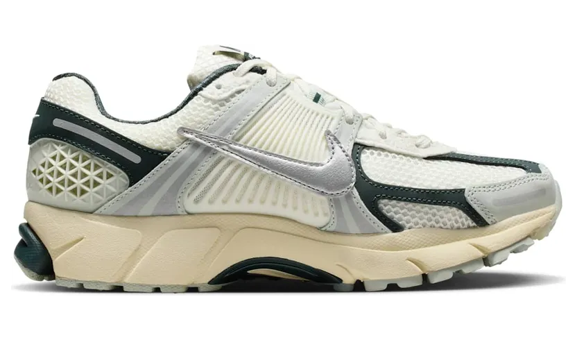 nike-air-zoom IO7452-133