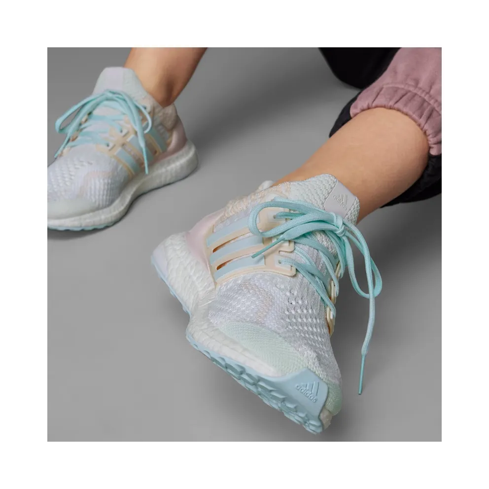 adidas Ultraboost 5.0 DNA Off White / Almost Blue / Bliss Orange (HQ1851)