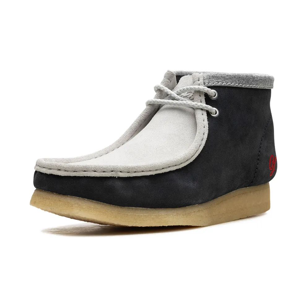 Clarks Wallabee Boot VCY “Navy Grey” (26165077)