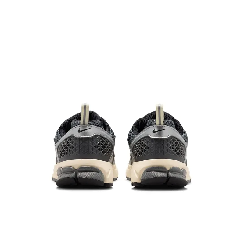Nike Vomero 5 GS “Iron Grey Coconut Milk Chrome” (IM9467-002)