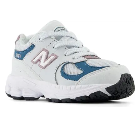 new-balance-2002r IC2002KA