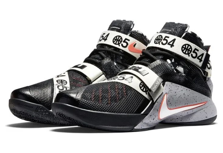 nike-lebron-soldier 810803-015