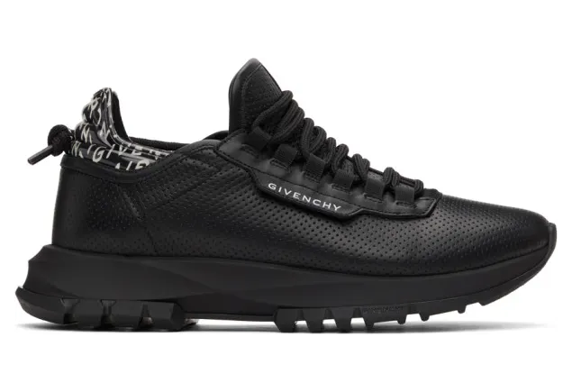 Givenchy Black Spectre Runner Low Sneakers (BH003AH0TW)
