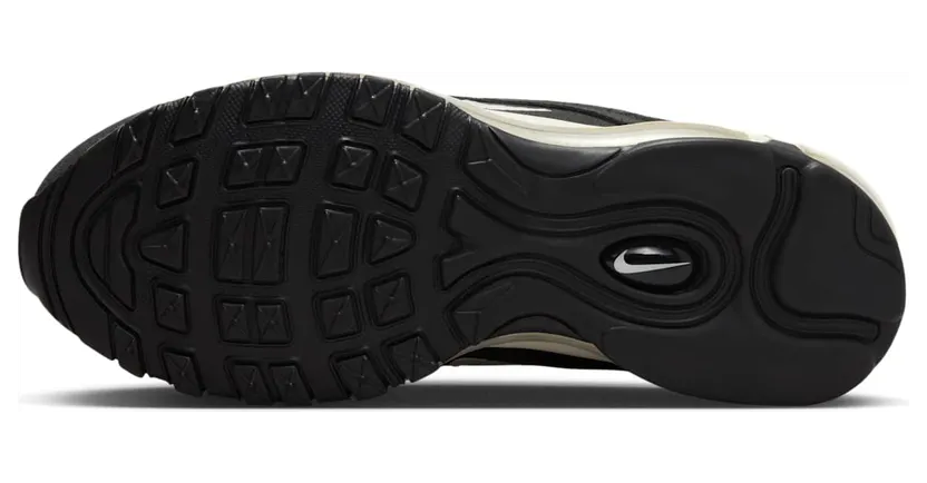 nike-air-max FN7104-010