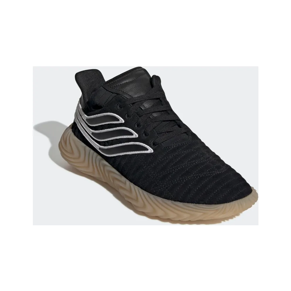 adidas Sobakov Core Black / Cloud White / Gum 3 (EE5622)