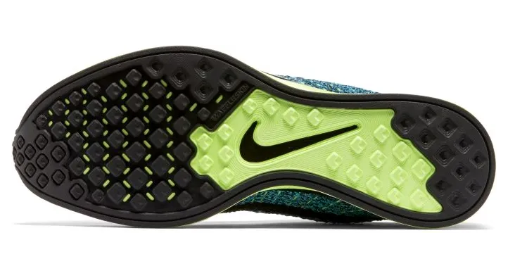 nike-flyknit-racer 526628-401