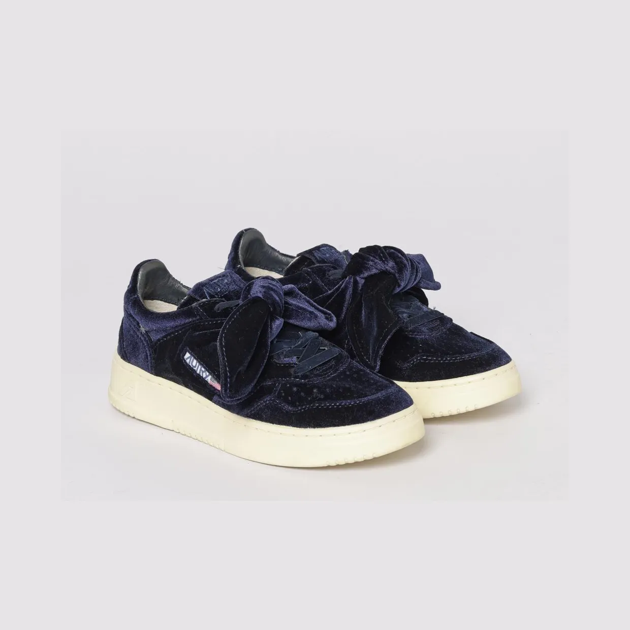 Autry Medalist Platform Low Velvet Sneakers Blue (AULWVF03)