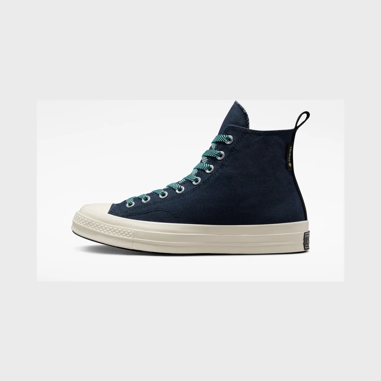 converse-sneaker A01385C
