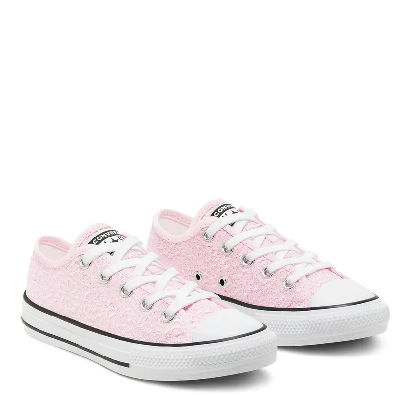 Converse Older Kids’ Daisy Crochet Chuck Taylor All Star Low Top (668284C)