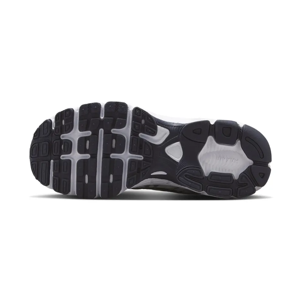 Nike Air Max Moto 2K Summit White/Purple Dynasty/Metallic Silver/Light Violet Ore (IQ9430-100)
