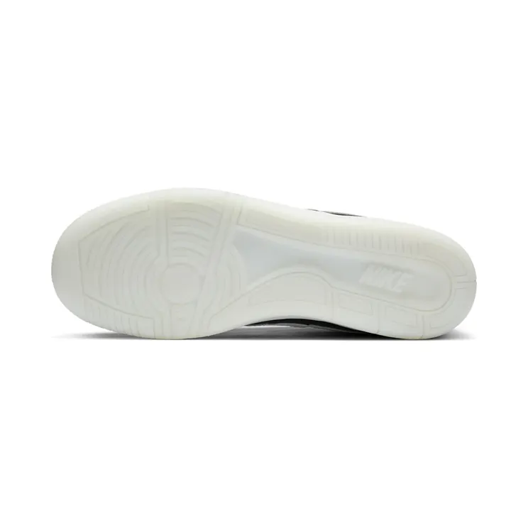 nike-air-force CT8448-001