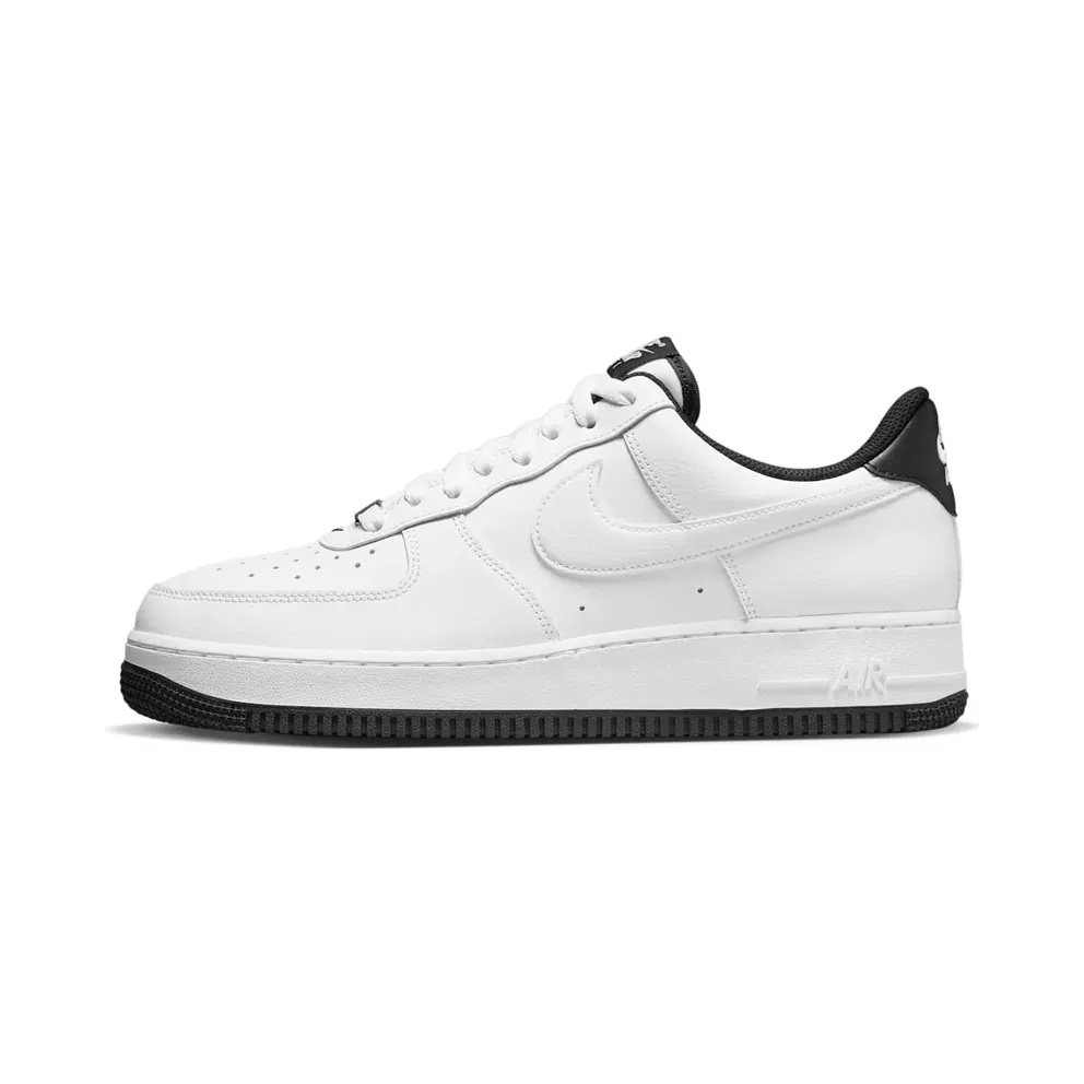 Nike Air Force 1 ’07 “White / Black” (DR9867-102)