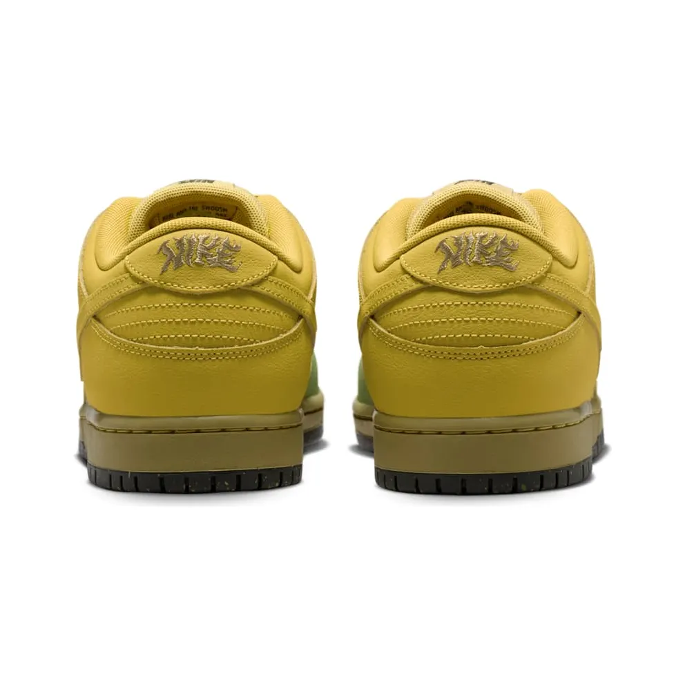 Nike SB Dunk Saffron Quartz/Pear/Buff Gold/Saffron Quartz (IO0427-300)
