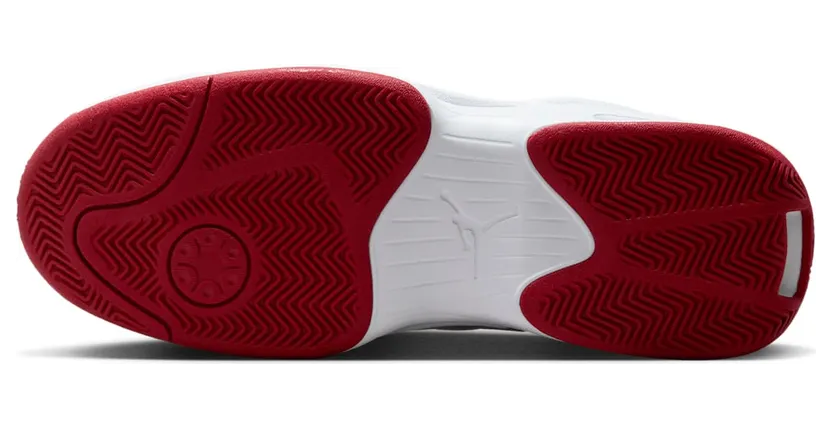 air-jordan-max-aura FQ8298-106