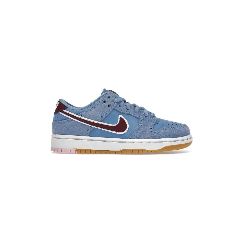 Nike SB Dunk Low Philadelphia Phillies (DN3675-400)