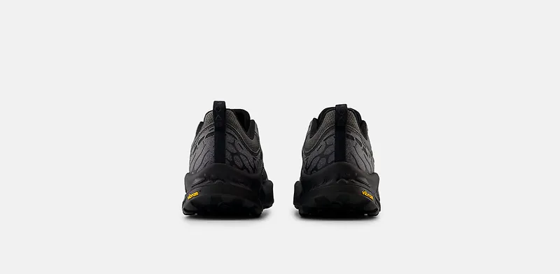 New Balance Fresh Foam X Hierro v8 Black Magnet (UHIERAE)