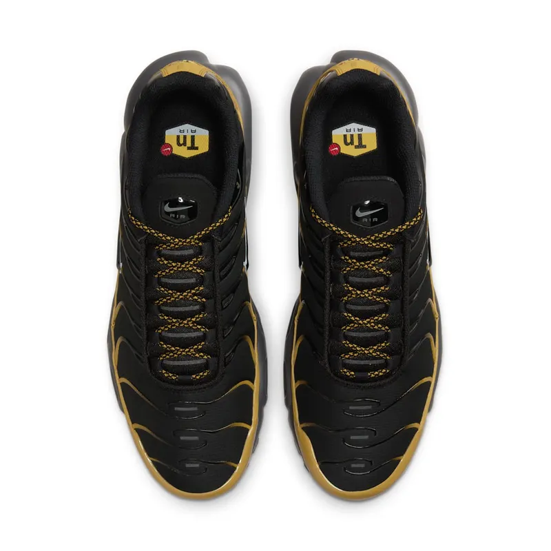 Nike AIR MAX PLUS “Black” (FB9722-700)