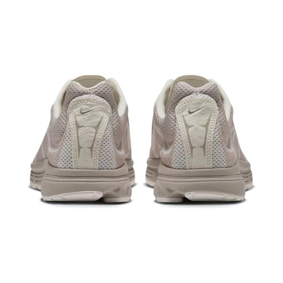 Nike Zoom Streak 3 “Cream II/Sail” (IQ8020-200)