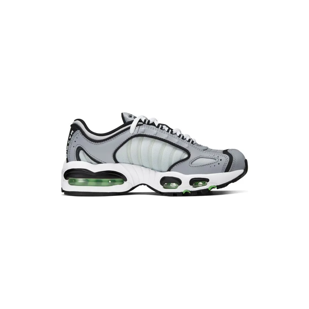 Nike Air Max Tailwind IV IV Wolf Grey (GS) Wolf Grey/White/Black (BQ9810-006)
